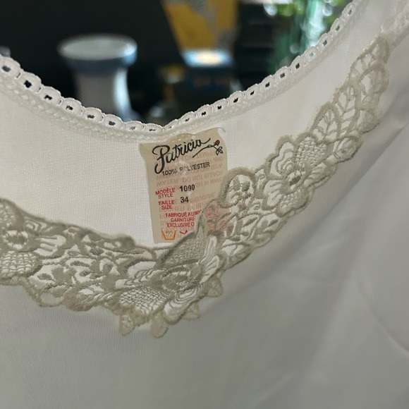 Vintage White Lace Trim Chemise 34 inch - Picture 5 of 14